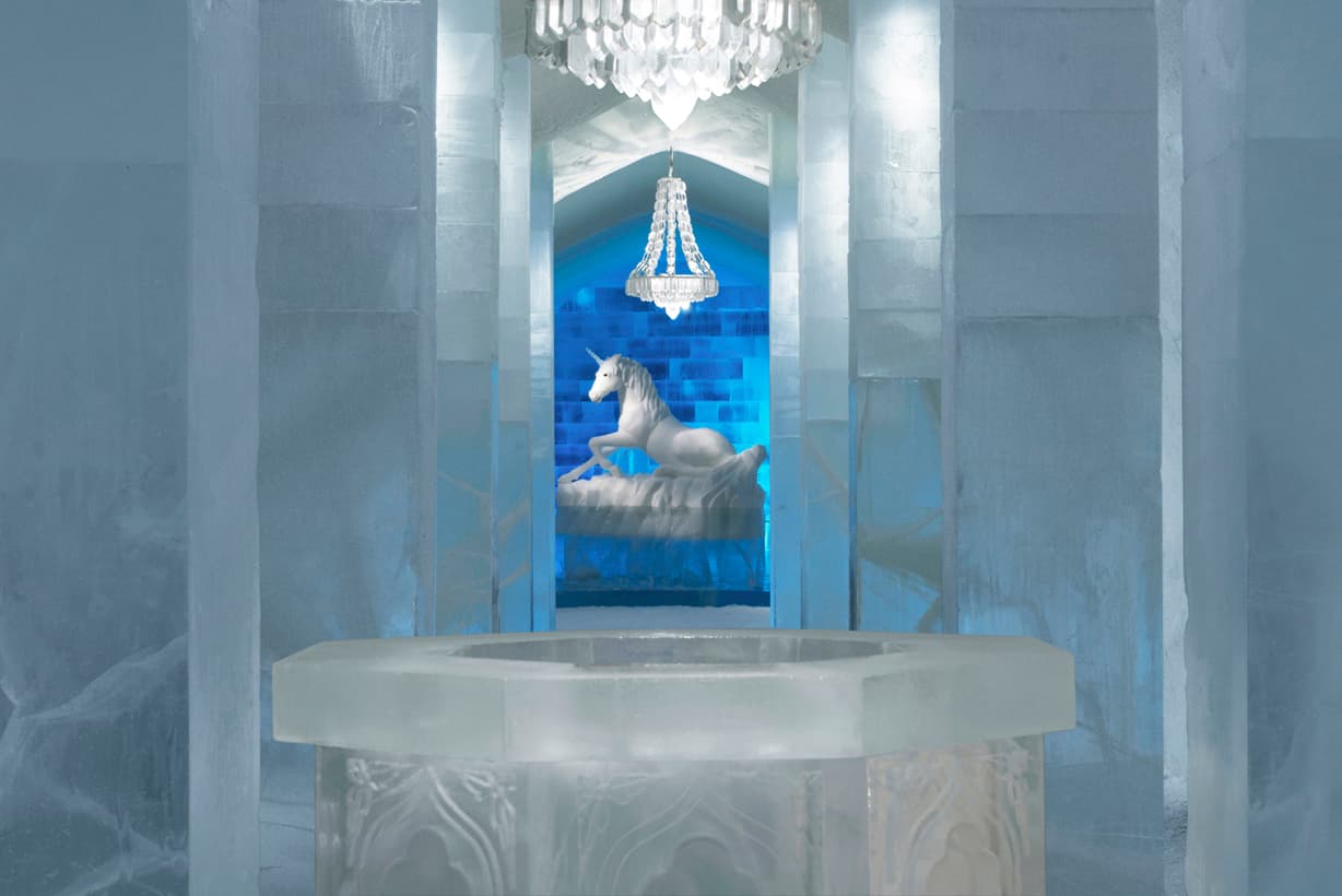 ICEHOTEL Jukkasjärvi — aurora viewing spot